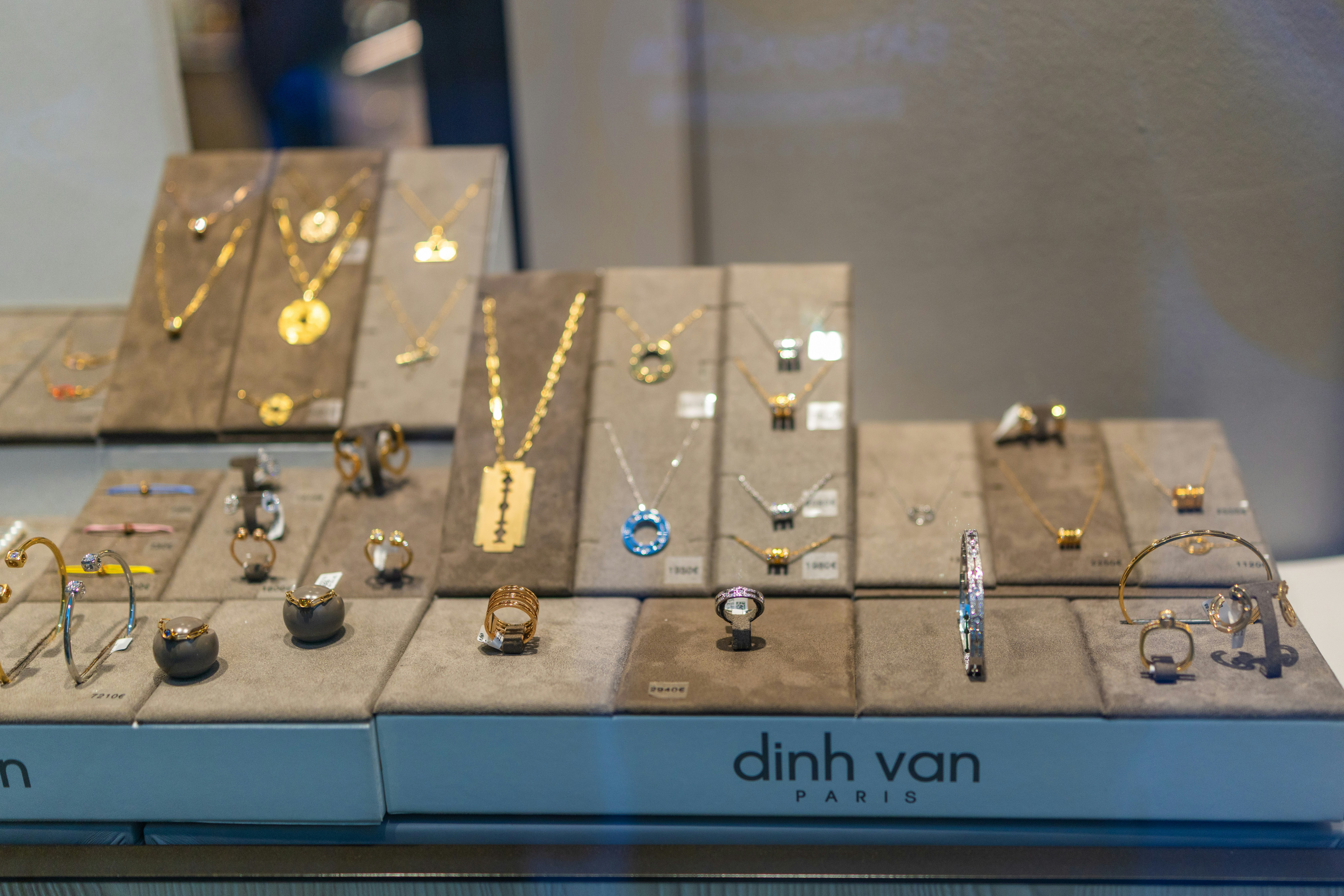 Fine Jewellery or Premium Accessory