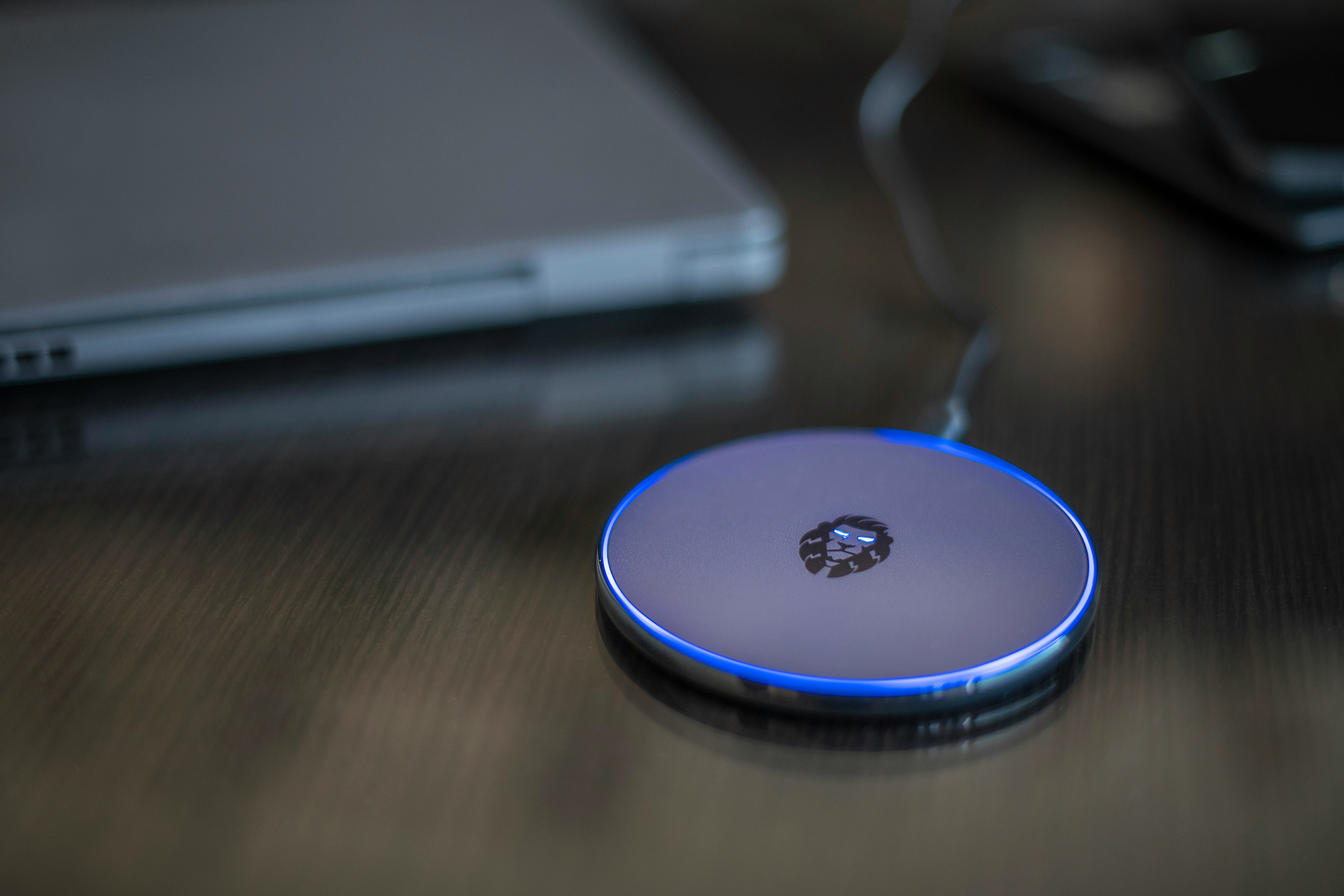 Wireless Desk Charger